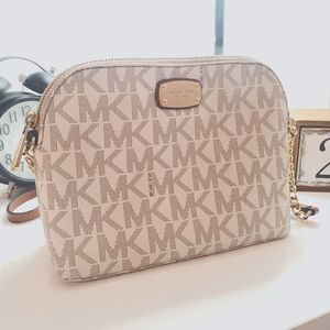 Cream Michael Kors Small Crossbody🩷